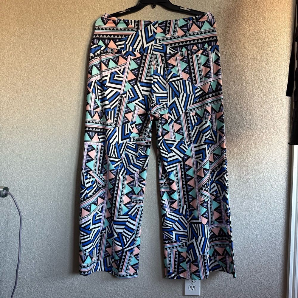 Geometric and Floral Wide-Leg Apartment Pants Set Bundle of 2 XXL - Picture 7 of 9